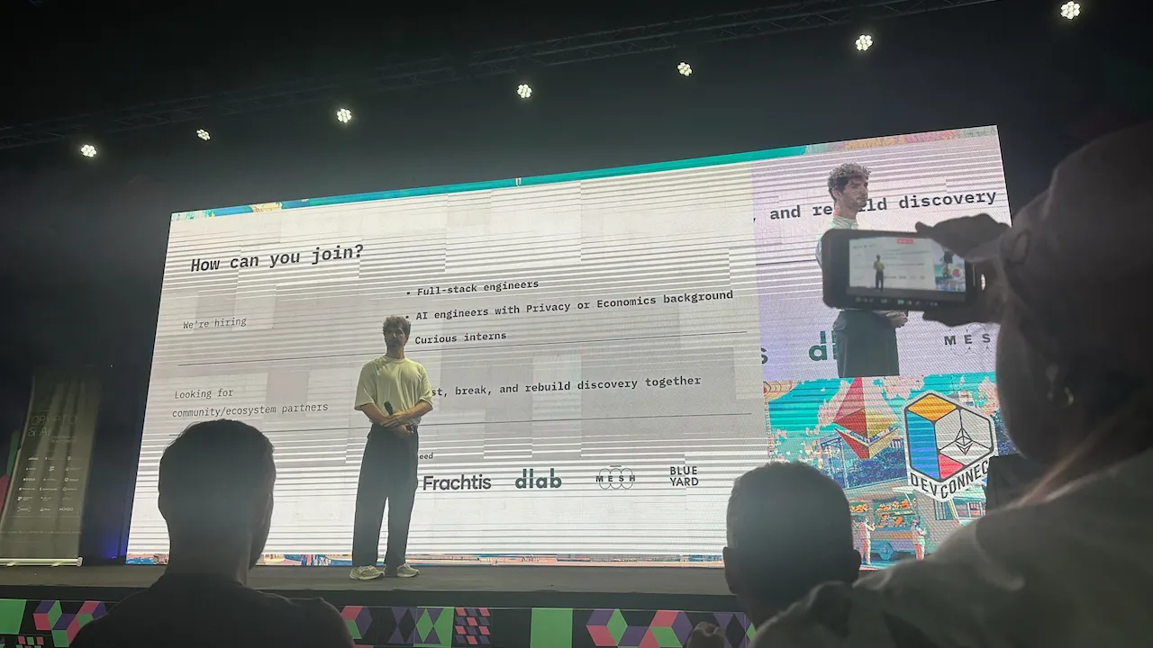 A founder on stage with the slide "How can you join?"